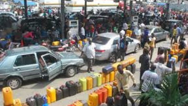 Fuel scarcity: Osun govt warns marketers against hoarding, price inflation